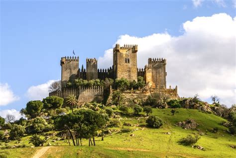 Revista de viajes | Beautiful castles, Castle, Travel