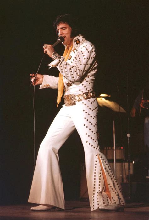 Elvis Presley is coming back to life as an AI hologram in London show