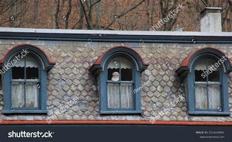 Santa Peeking Out Window Stock Photo 2231036901 | Shutterstock