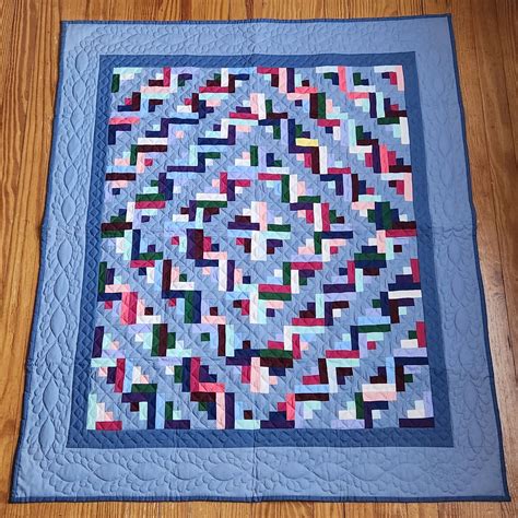 Indiana Amish Log Cabin Quilt | Indiana Amish Quilts