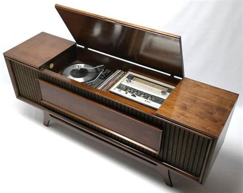 Pin de #baristahubs en Vintage stereo console | Estante de discos ...