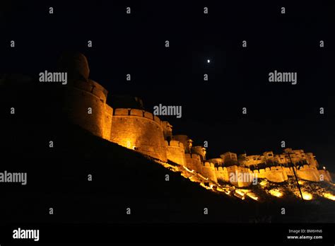 Night view of Jaisalmer Fort, built on Trikuta Hill in Jaisalmer ...