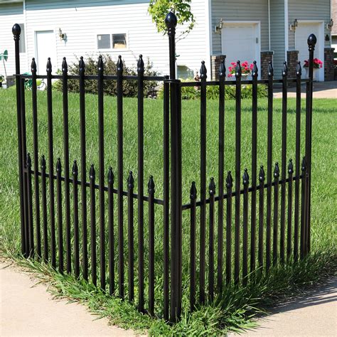 Sunnydaze 2-Piece Spear Top Garden Iron Landscape Garden Border Fence ...