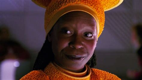 Whoopi Goldberg On Returning To Star Trek As Guinan | GIANT FREAKIN ROBOT