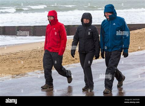 Bournemouth, Dorset UK. 26th December 2019. UK weather: in contrast to ...