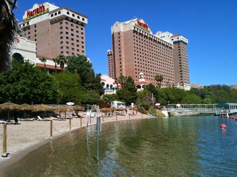 Laughlin Buzz: Harrah's Laughlin Diamond Lounge Redemption!