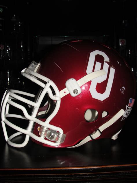 OU Helmets - OKLAHOMA SOONERS GAME USED & Sports Memorabilia Collection