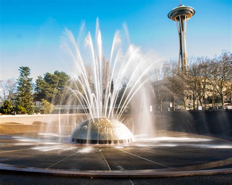 Seattle Center International Fountain Sunny Day Wall Art - Etsy UK