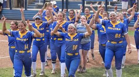 Hofstra to face defending champ Oklahoma in NCAA opener - Newsday