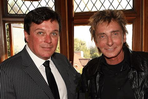 Barry Manilow ‘married longtime manager Garry Kief at secret ceremony ...