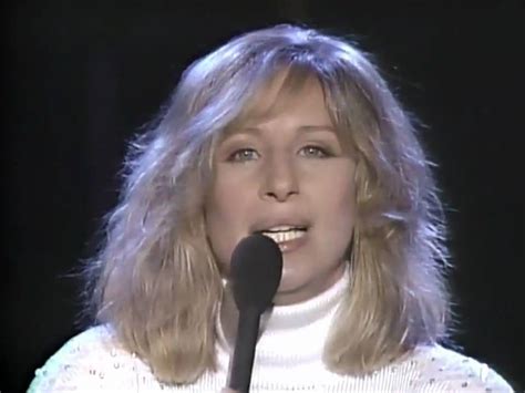 BARBRA STREISAND - EVERGREEN(LIVE 1986) - YouTube