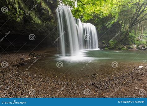 Nabegataki Waterfalls with Beautiful Natural Landscape in Kumamoto ...