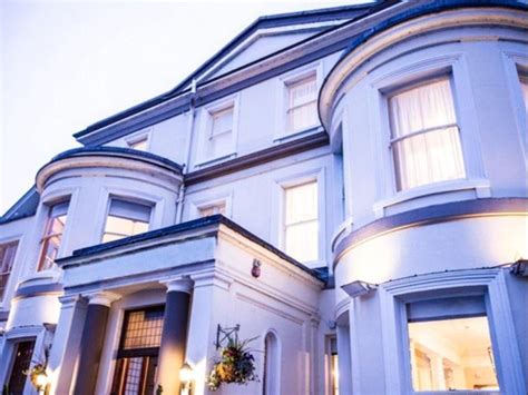 DoubleTree by Hilton Cheltenham, Cheltenham | 2021 Updated Prices, Deals