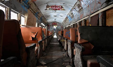 Abandoned Train Cars in the White Mountains – Obscure Vermont