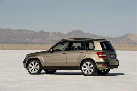 New Mercedes-Benz GLK-Class Posts Impressive Number of Incoming Orders