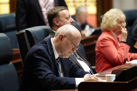 Outgoing Indiana lawmakers still committed to special session • Indiana ...