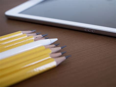 Apple Pencil (First-Generation) Review: Still Sharp Over Five Years ...