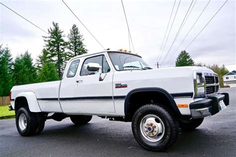 1993 Dodge Ram Super LE 3500 8' Dually Bed 4x4 5.9L Cummins Diesel ...