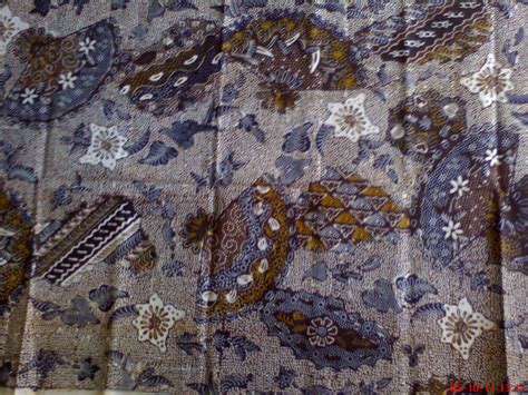 DUNIA BATIK INDONESIA : BATIK KHAS TULUNGAGUNG JAWA TIMUR