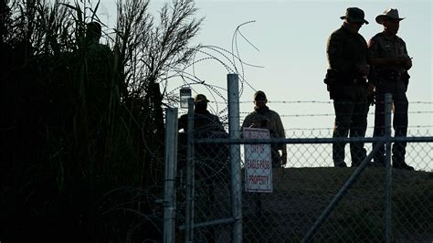 Texas DPS takes over Eagle Pass park amid border crossings | kens5.com