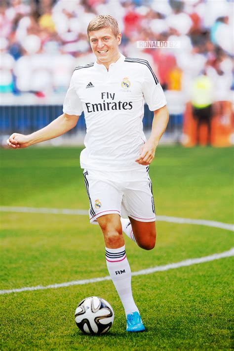 Edit Toni Kroos Real Madrid 2014 by Ronaldo92 on DeviantArt