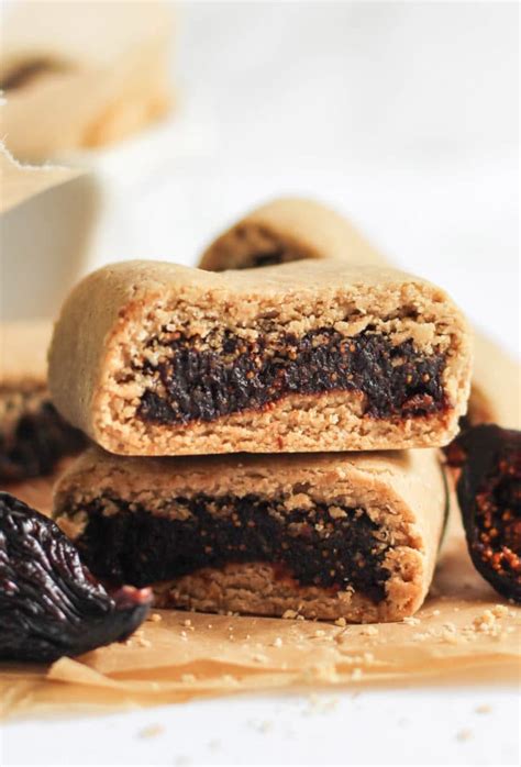 Desserts With Benefits This easy Fig Newton recipe is 100% whole grain ...