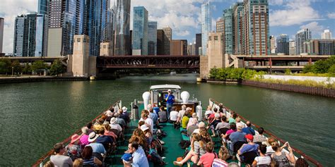 Chicago Boat Tours: Find the Best Lake and River Cruises | Choose Chicago