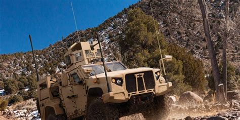 Meet the Oshkosh JLTV, the military's beefy Humvee replacement