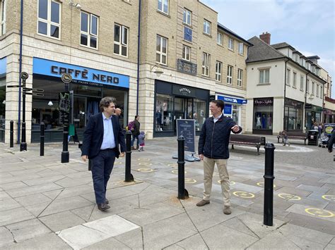 Robert Checks Out Witney Town Centre's COVID-Secure Plans | Robert Courts