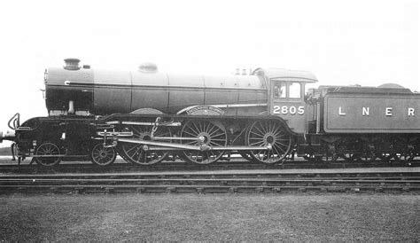 LNER Class B17 2805 (BR 61605) 'Lincolnshire Regiment' | Flickr