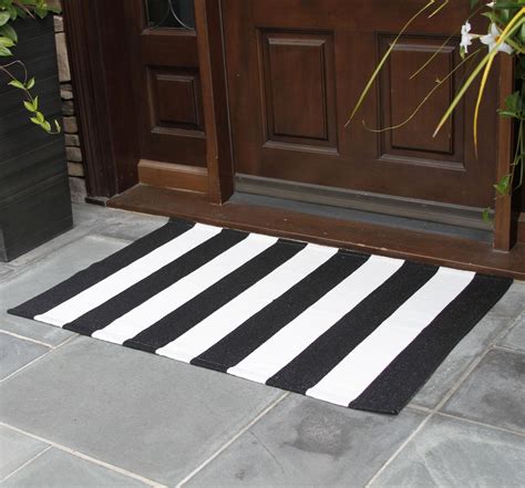 Nanta Cotton Farmhouse Porch Layering Rug, Black and White Striped ...