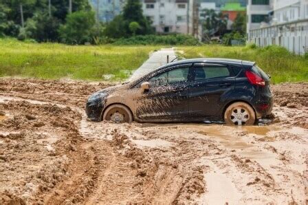 6 Ways to Avoid Getting Your Vehicle Stuck in Mud, Sand, Dirt, or Snow ...