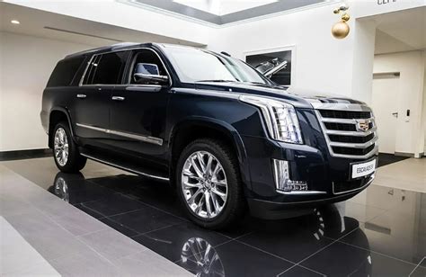 All Black Escalade 2024 - Cinda Cecilia