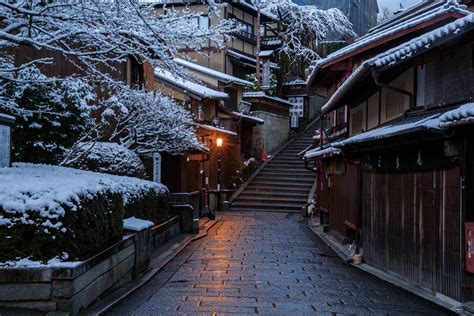 Download Snowy Kyoto Japan 4k Wallpaper | Wallpapers.com