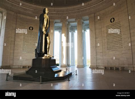 USA, Washington, D.C. Thomas Jefferson statue inside Jefferson Memorial ...