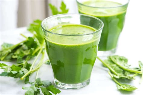 Naturally Sweet Green Detox Juice Recipe