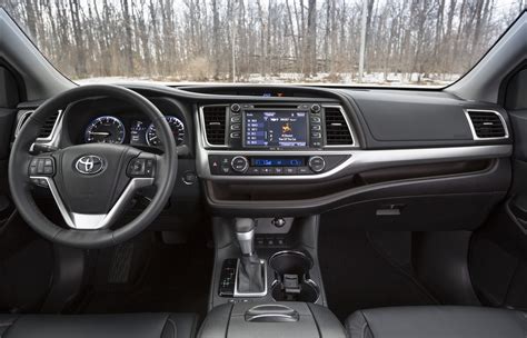 2015 Toyota Highlander Review – WHEELS.ca