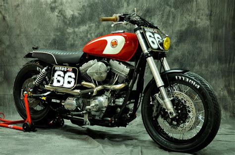 Harley-Davidson Dyna Custom