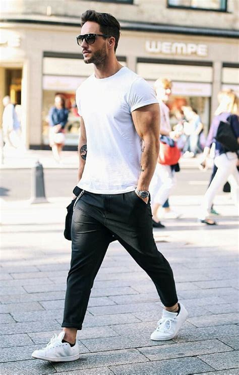 5 Coolest White T-shirt Outfit Ideas For Men - LIFESTYLE BY PS