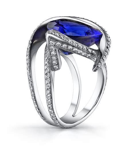 File:Exquisite Tanzanite Ring by Mark Schneider.jpg - Wikipedia