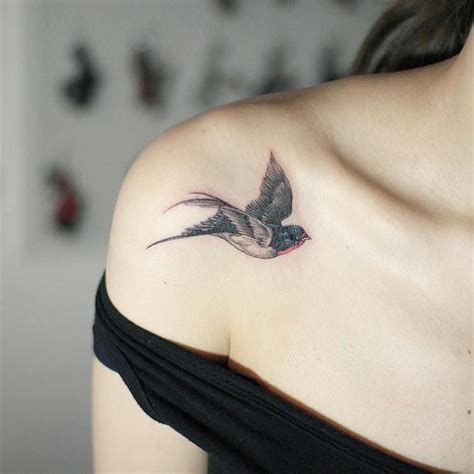 tatouage oiseau hirondelle-epaule-femme Model Tattoos, Mini Tattoos ...