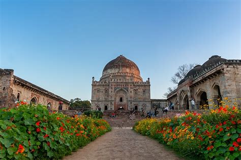 10 Iconic Tourist Attractions in Delhi-NCR for a Quick Weekend ...