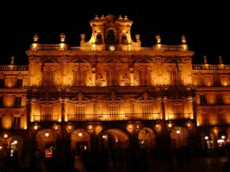 Salamanca Plaza Mayor at Night | During the day, La Plaza Ma… | Flickr