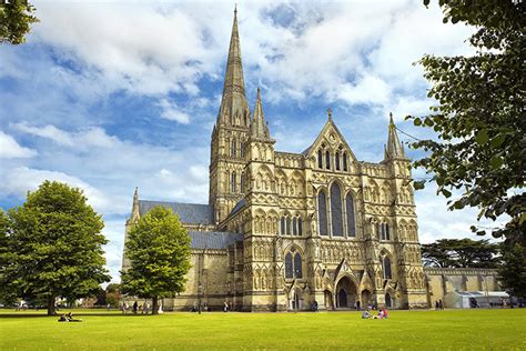 Salisbury Cathedral - History and Facts | History Hit