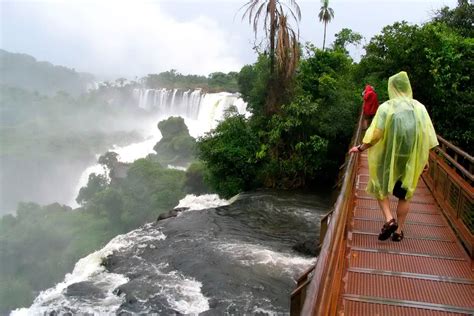 Iguazú Falls Tour on Argentina Side (from IGR) | Gray Line