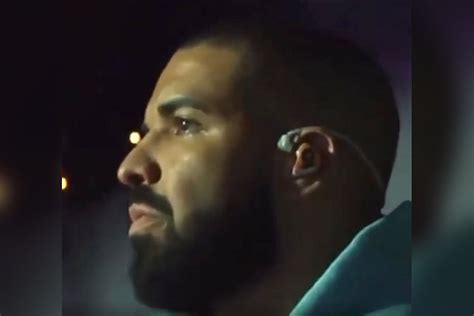 Drake Cries During Kanye’s “Runaway” Set at Larry Hoover Concert | 97.7 ...