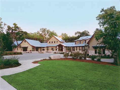 Sprawling Texas Ranch style home