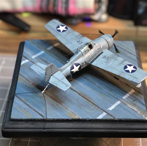 Airfix 1/72 Grumman F4F-4 Wildcat Carrier Landing Diorama : modelmakers