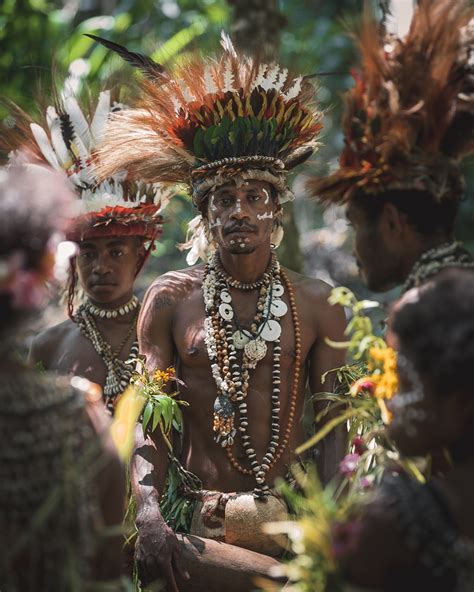 The tribespeople of Papua New Guinea – We love it Wild