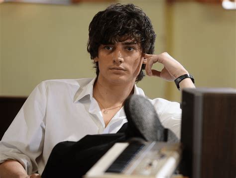 SXSW FUTURES: Welsh Actor Aneurin Barnard Sings in ‘Hunky Dory,’ Runs ...